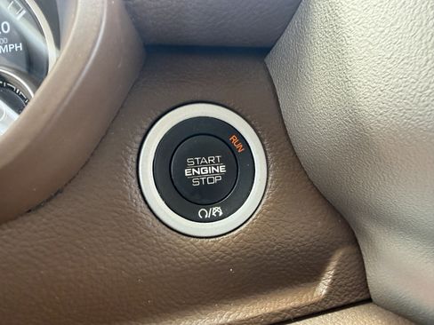 Used 2019 RAM 1500 Laramie RWD image 46