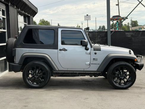 Used 2014 Jeep Wrangler Sport w/ Connectivity Group AWD/4WD image 5