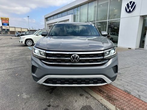 Used 2020 Volkswagen Atlas Cross Sport SEL image 2