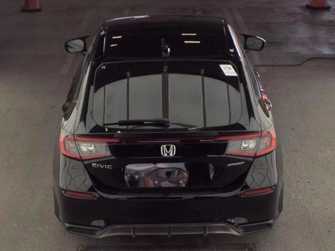 Used 2023 Honda Civic Sport image 6