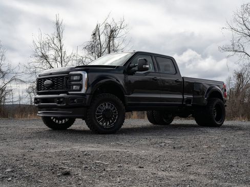 Used 2026 Ford F450 Lariat AWD/4WD image 3