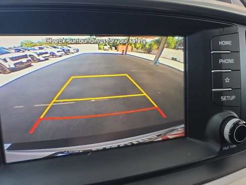Used 2020 Kia Sorento L FWD image 13