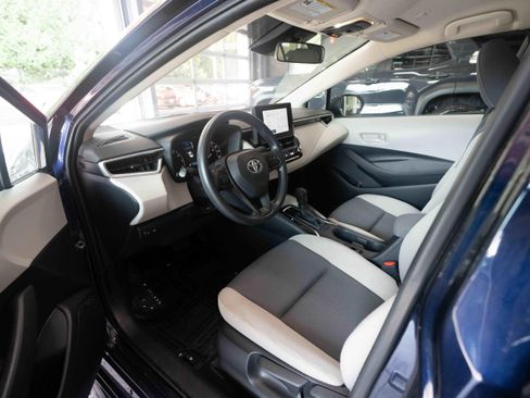 Used 2024 Toyota Corolla LE FWD image 8
