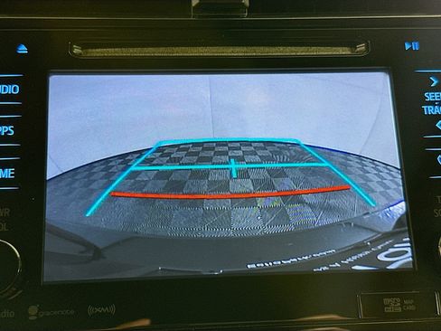 Used 2018 Toyota Prius Three Touring image 23