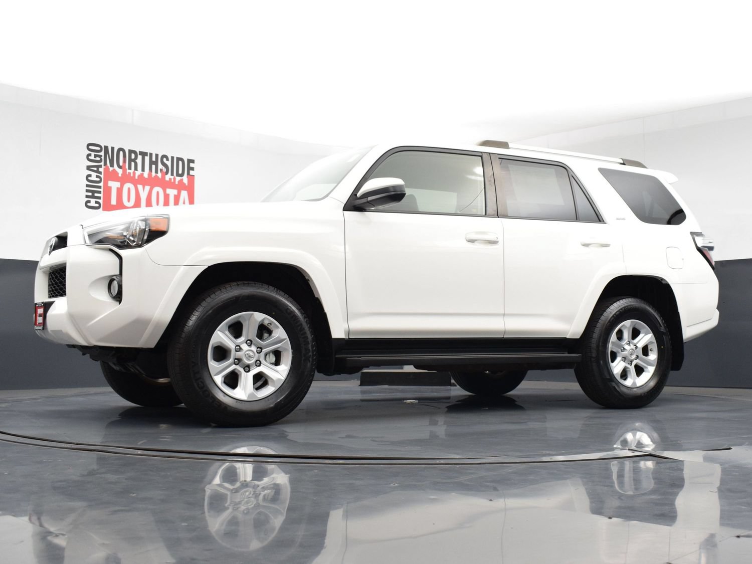 Used 2019 Toyota 4Runner SR5 AWD/4WD image 30