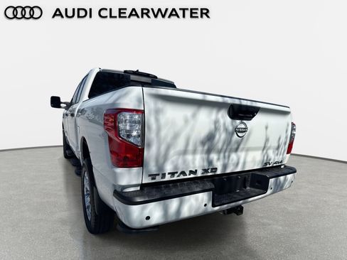 Used 2024 Nissan Titan SV w/ SV Convenience Package image 11