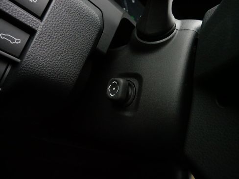 Certified 2025 Toyota 4Runner Limited image 32