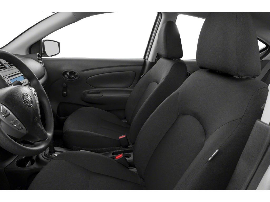 Used 2019 Nissan Versa SV FWD image 7