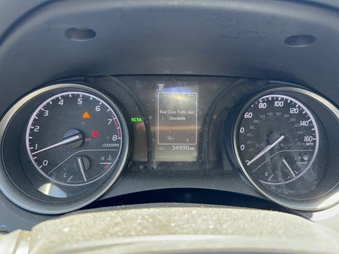 Used 2021 Toyota Camry SE w/ Convenience Package FWD image 5