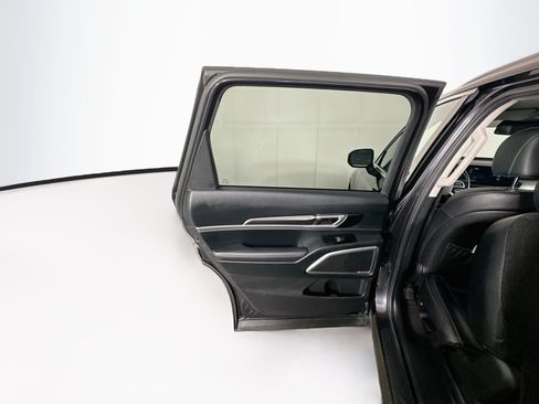 Used 2025 Kia Telluride S FWD image 27