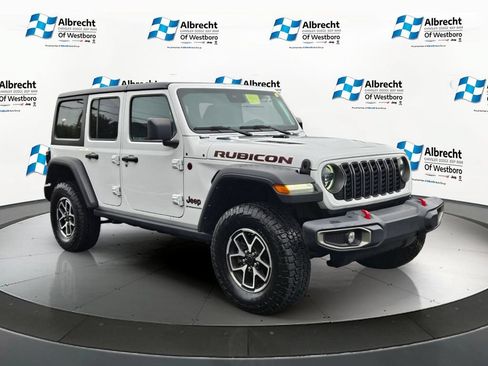 Used 2024 Jeep Wrangler Unlimited Rubicon AWD/4WD image 7
