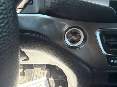 Used 2020 Honda Ridgeline Sport image 17