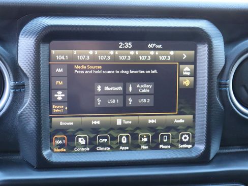 Used 2022 Jeep Wrangler Unlimited Rubicon 4xe image 35