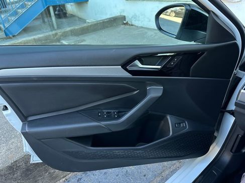 Used 2019 Volkswagen Jetta R-Line image 13