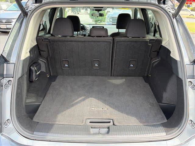 Used 2026 Nissan Rogue SV FWD image 5