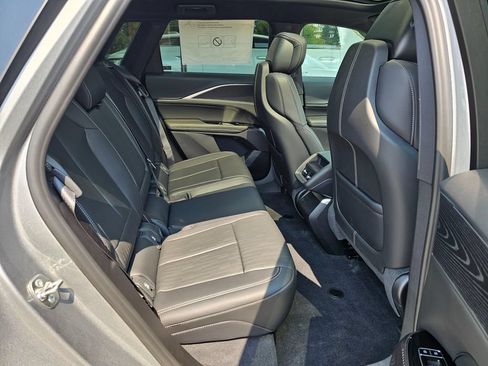 New 2026 Cadillac Lyriq Sport AWD/4WD image 12