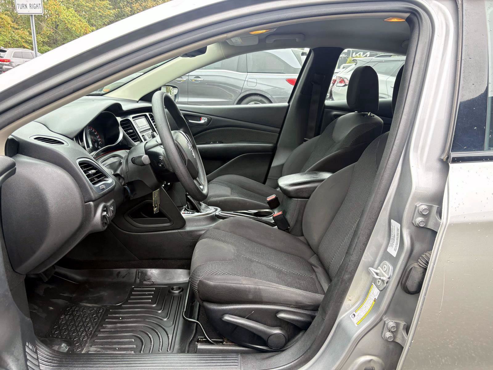 Used 2015 Dodge Dart SE w/ Convenience Group FWD image 20