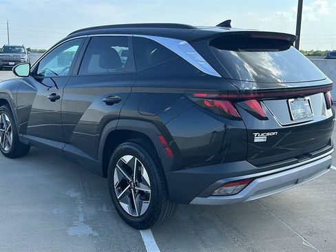 Used 2025 Hyundai Tucson SEL AWD/4WD image 10