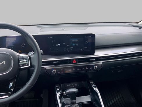 Used 2025 Kia Sorento S w/ Panoramic Sunroof Package FWD image 7