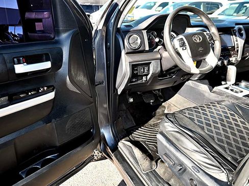 Used 2017 Toyota Tundra SR5 image 17