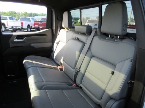 Certified 2022 GMC Sierra 1500 SLT w/ SLT Premium Plus Package AWD/4WD image 25