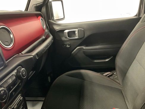 Used 2019 Jeep Wrangler Unlimited Rubicon image 25