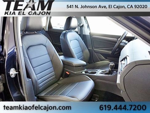 Used 2024 Volkswagen Jetta SE image 12