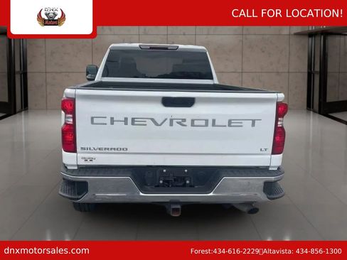 Used 2021 Chevrolet Silverado 2500 LT w/ Convenience Package image 3