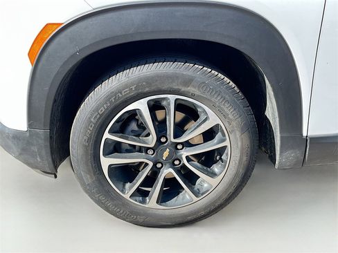 Used 2024 Chevrolet TrailBlazer LT w/ Driver Confidence Package image 27