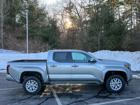 New 2026 Toyota Tacoma SR5 image 6