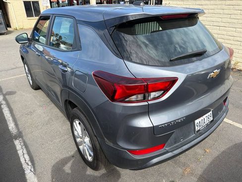 Used 2022 Chevrolet TrailBlazer LS FWD image 4