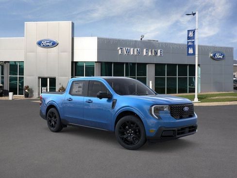 New 2026 Ford Maverick Lariat w/ Black Appearance Package image 7