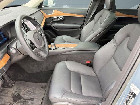 Used 2023 Volvo XC90 B6 Plus w/ Protection Package Premier AWD/4WD image 5