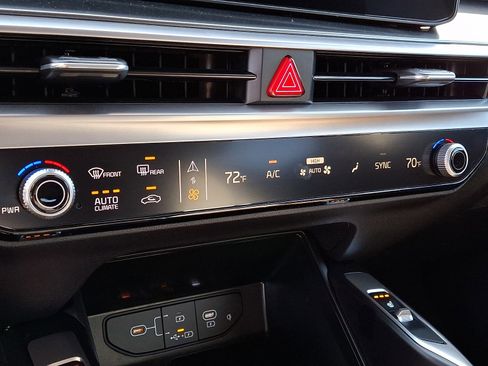 New 2026 Kia Sorento S AWD/4WD image 9