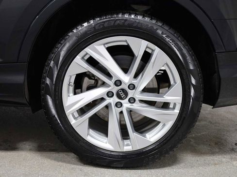 Used 2022 Audi Q7 Premium Plus image 36