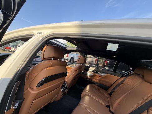 Used 2018 BMW M760i xDrive AWD/4WD image 45