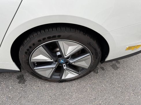 Used 2023 BMW i4 eDrive40 w/ Premium Package image 13