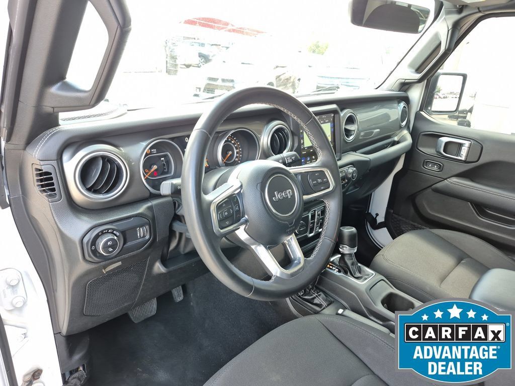 Used 2023 Jeep Gladiator Overland AWD/4WD image 12