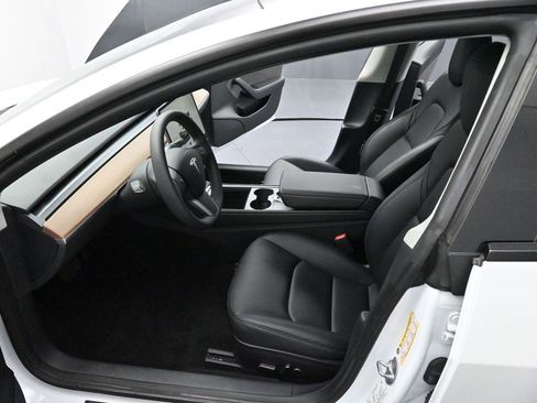 Used 2022 Tesla Model 3 RWD image 11