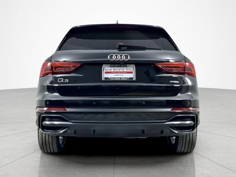 Used 2022 Audi Q3 2.0T Premium image 4