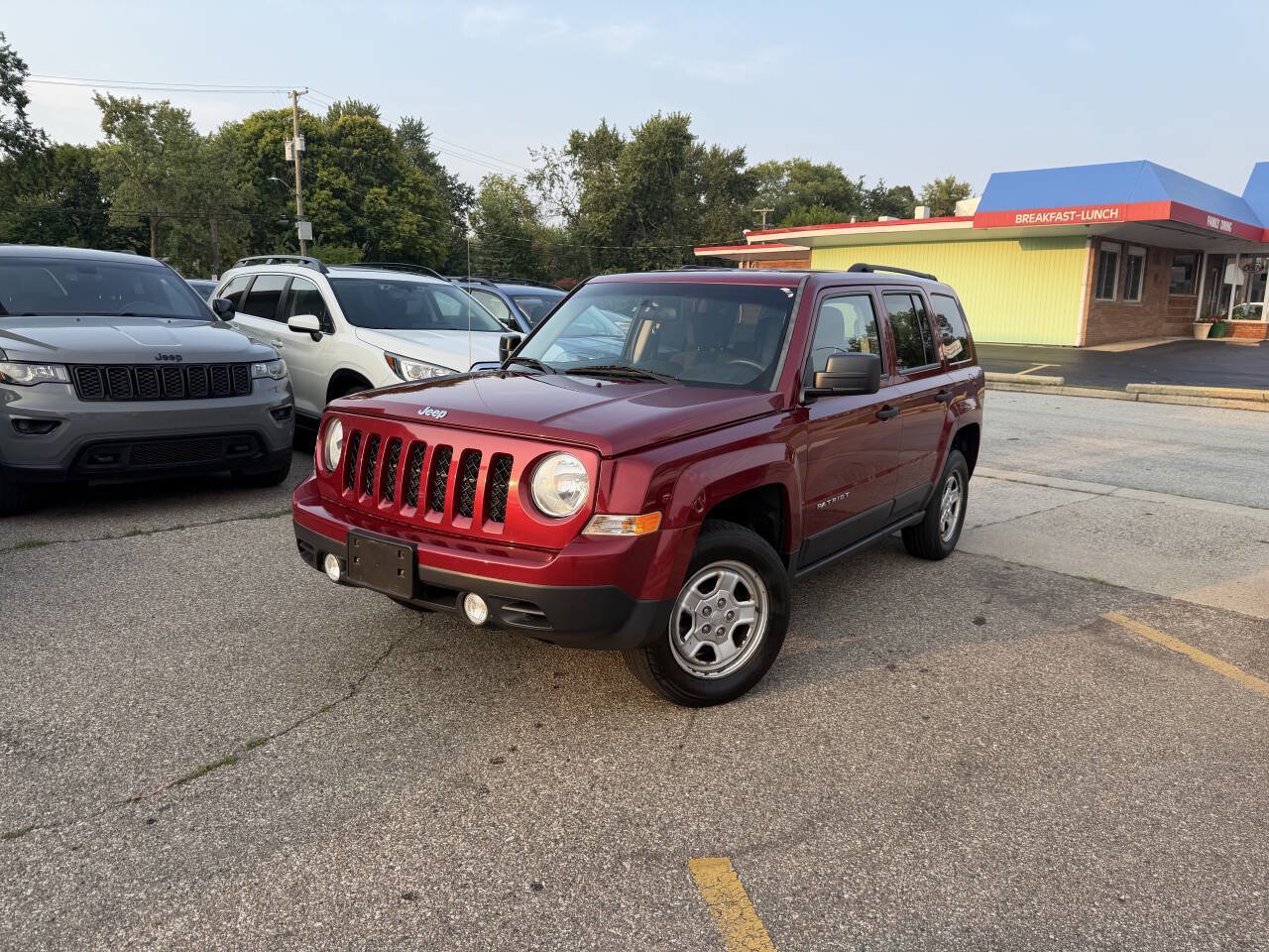 Used 2014 Jeep Patriot Sport FWD image 3