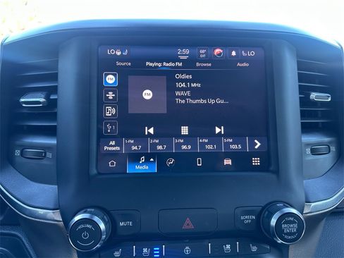 Certified 2022 RAM 1500 Laramie image 20