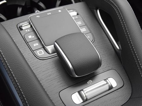 New 2026 Mercedes-Benz GLS 450 4MATIC image 30