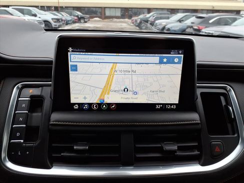 Used 2021 GMC Yukon AT4 w/ AT4 Premium Plus Package image 17