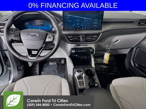 New 2025 Ford Escape SE w/ PHEV Premium Package image 7