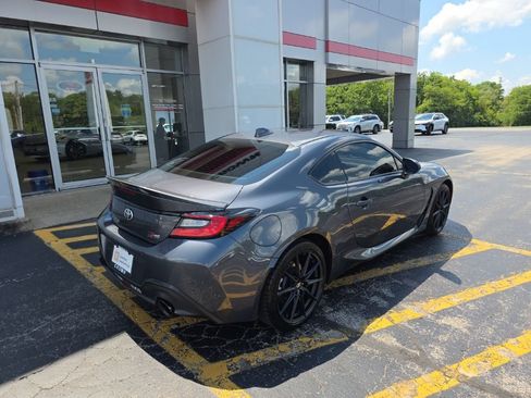 Used 2024 Toyota GR86 Premium RWD image 3