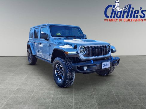 Used 2024 Jeep Wrangler Unlimited Rubicon 4xe image 3