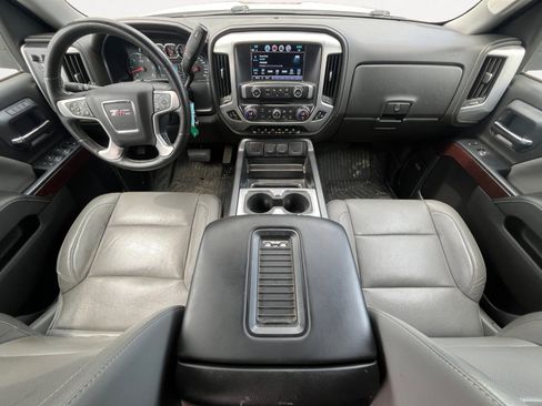 Used 2018 GMC Sierra 1500 SLT AWD/4WD image 3