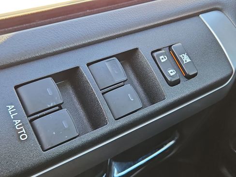 Used 2022 Toyota 4Runner SR5 Premium image 29