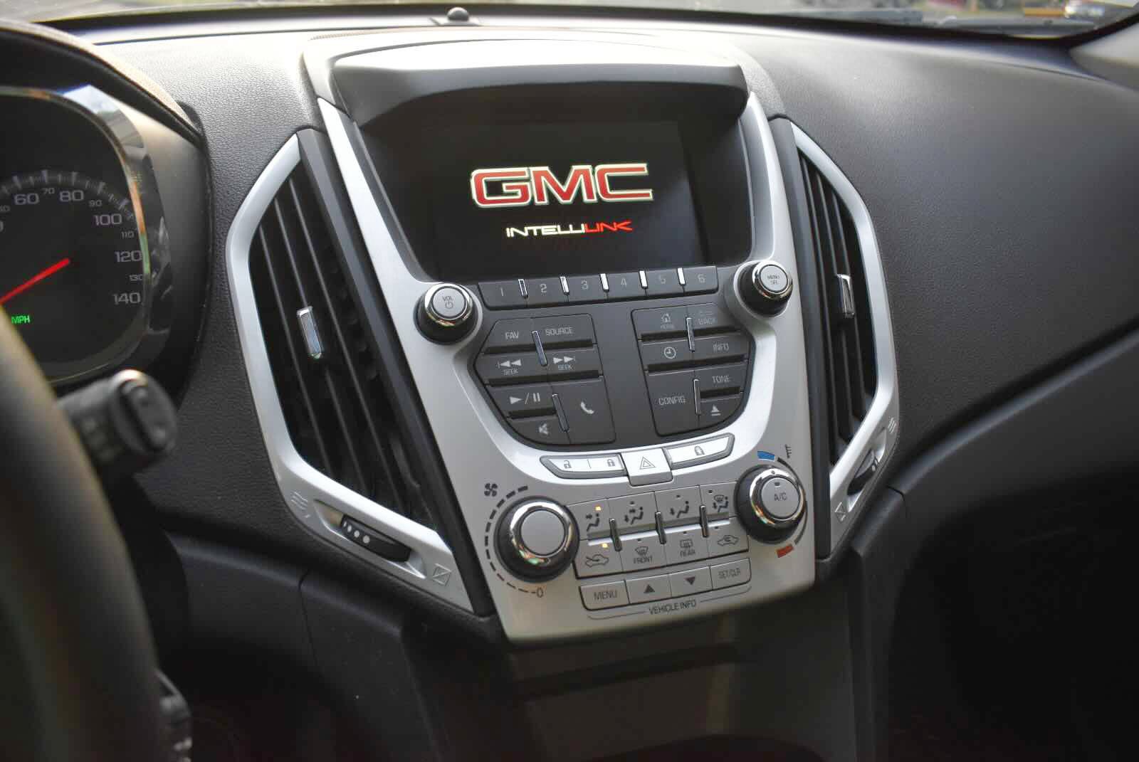 Used 2015 GMC Terrain SLE w/ LPO, Protection Package FWD image 18